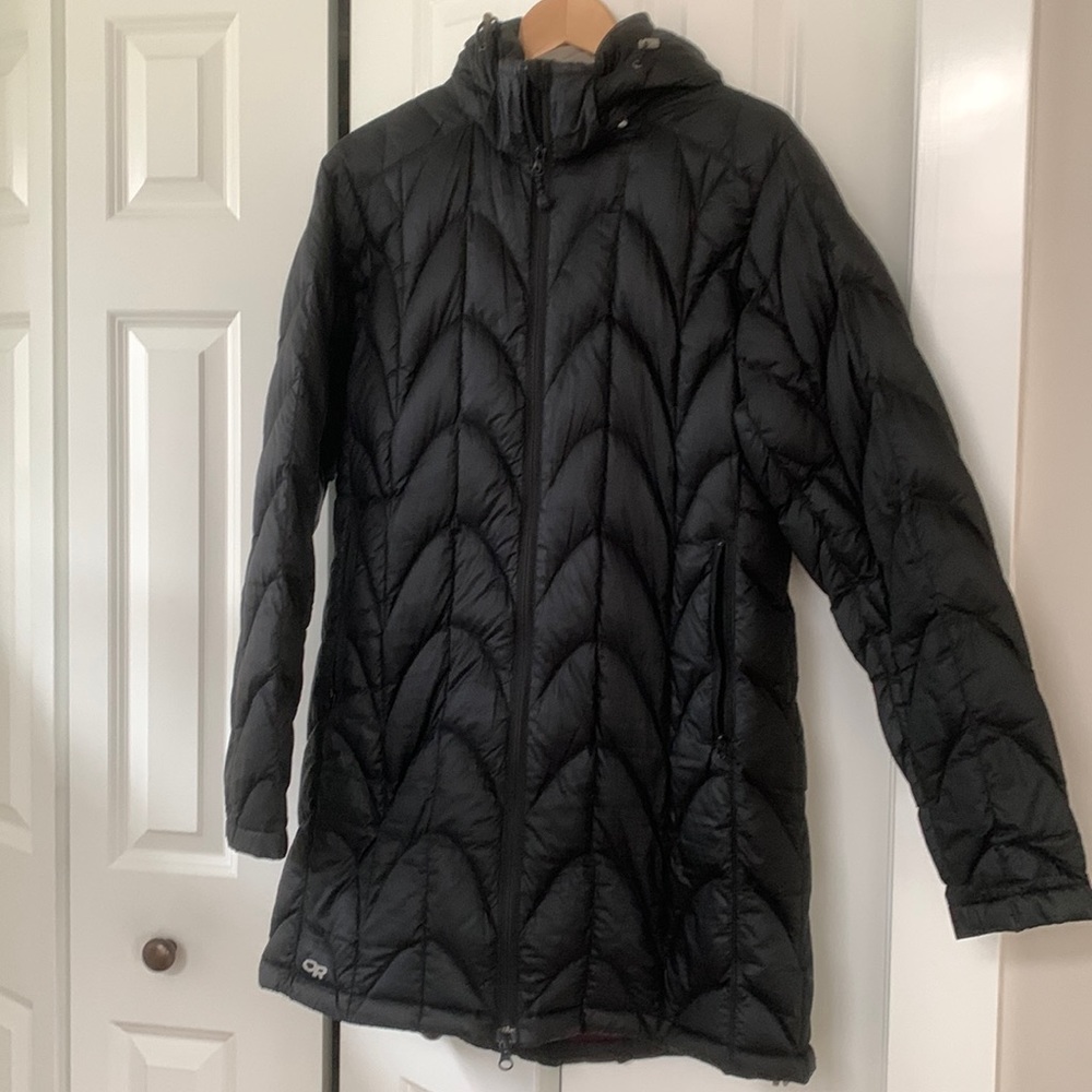 Outdoor Research Aria long black down puffy coat parka
